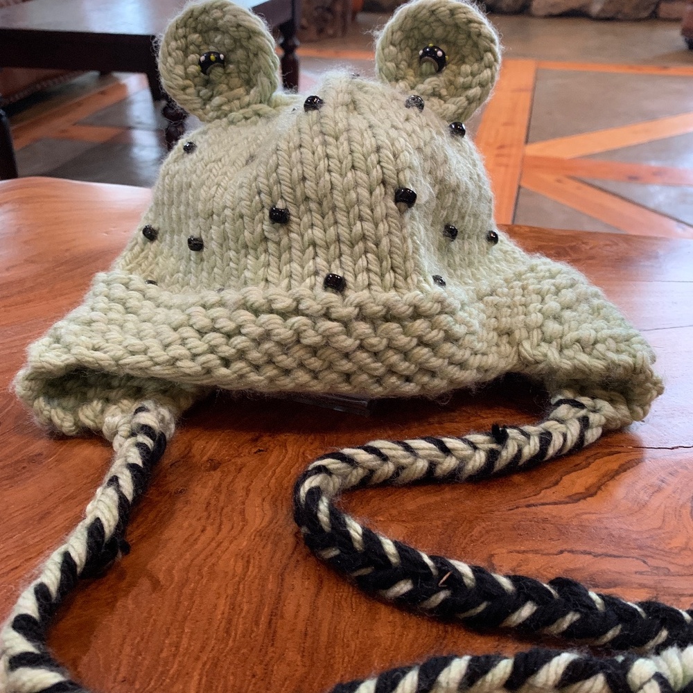 Knitted Toque / Hat Mint Green & Black